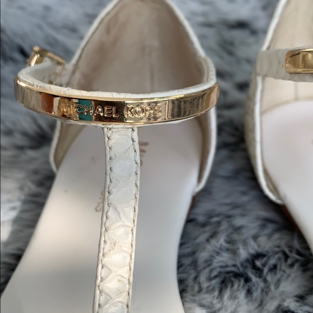 MICHAEL Michael Kors White Faux Snake Sandals 5.5 - Picture 3 of 9